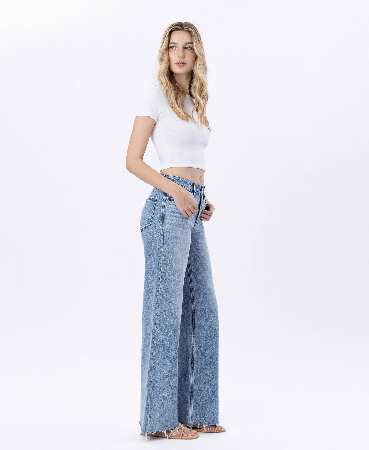 HIGH RISE RAW HEM WIDE JEANS