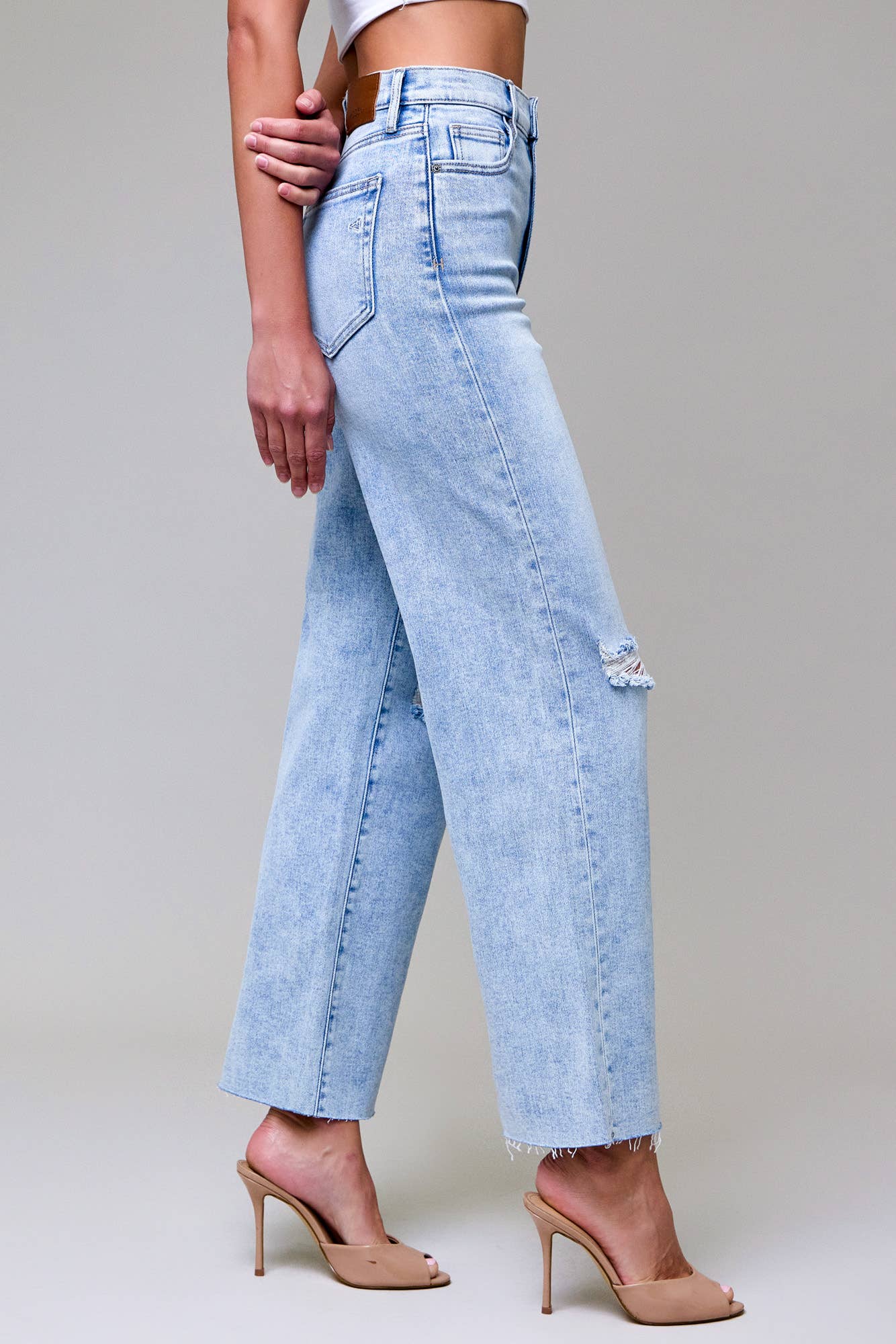 Logan Denim - Light Wash Knee Distressed Dad Jean