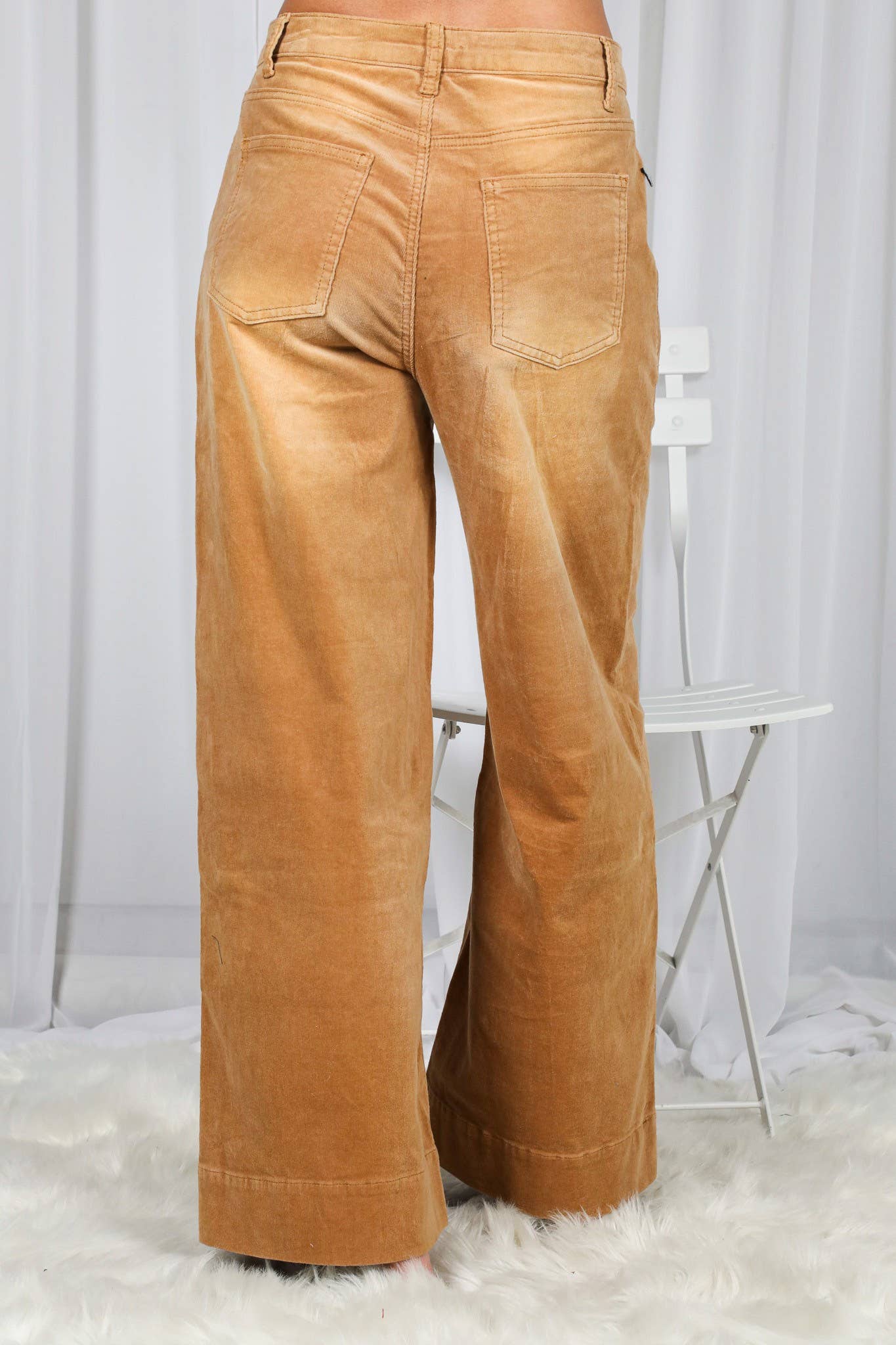 The Sweetwater Stroll Corduroy Cropped Pant
