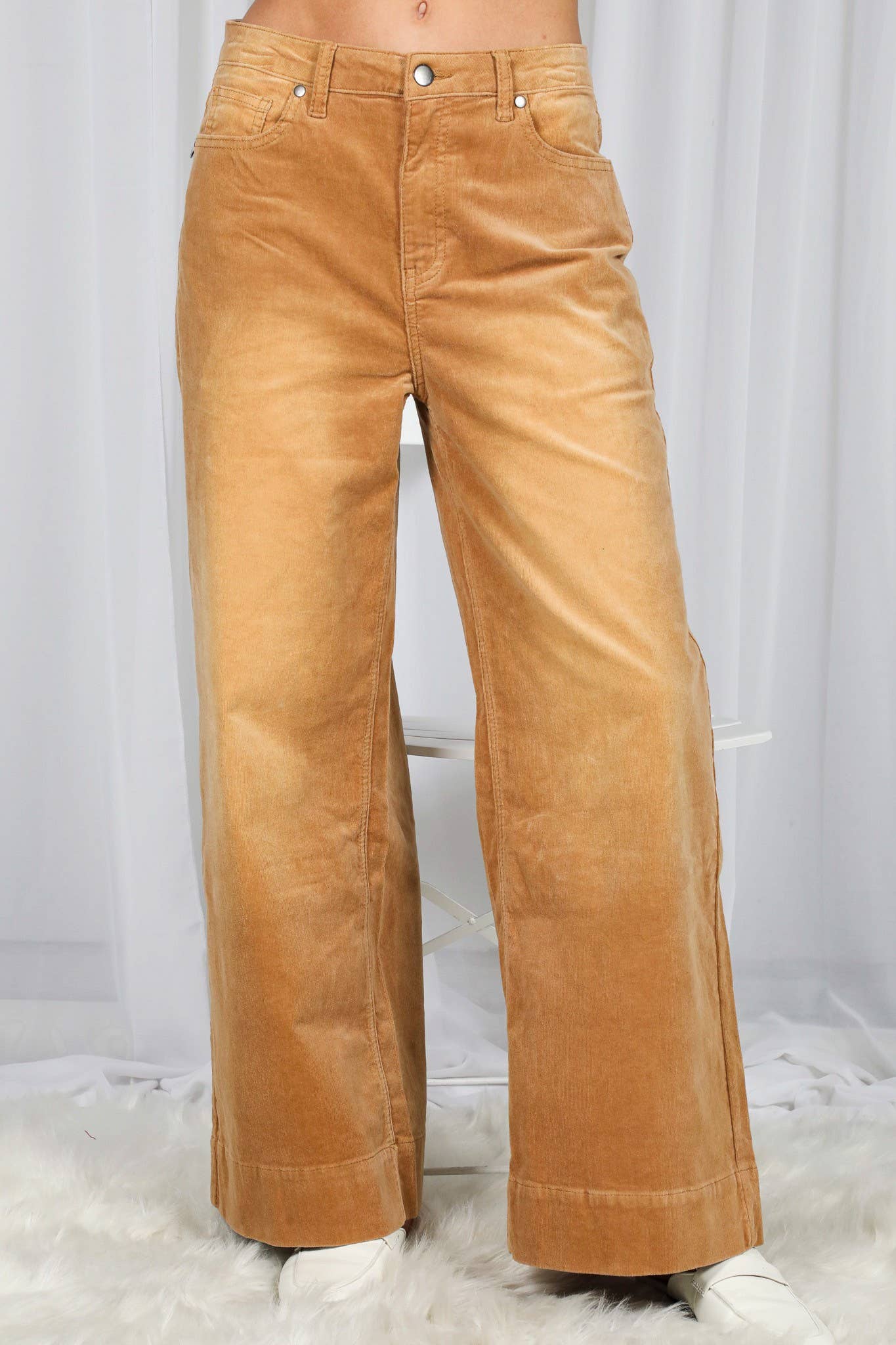 The Sweetwater Stroll Corduroy Cropped Pant