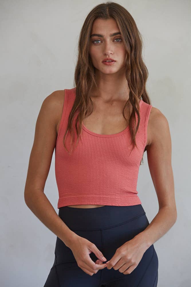 Seamless Sleeveless UV Neck Reversible Tank Top